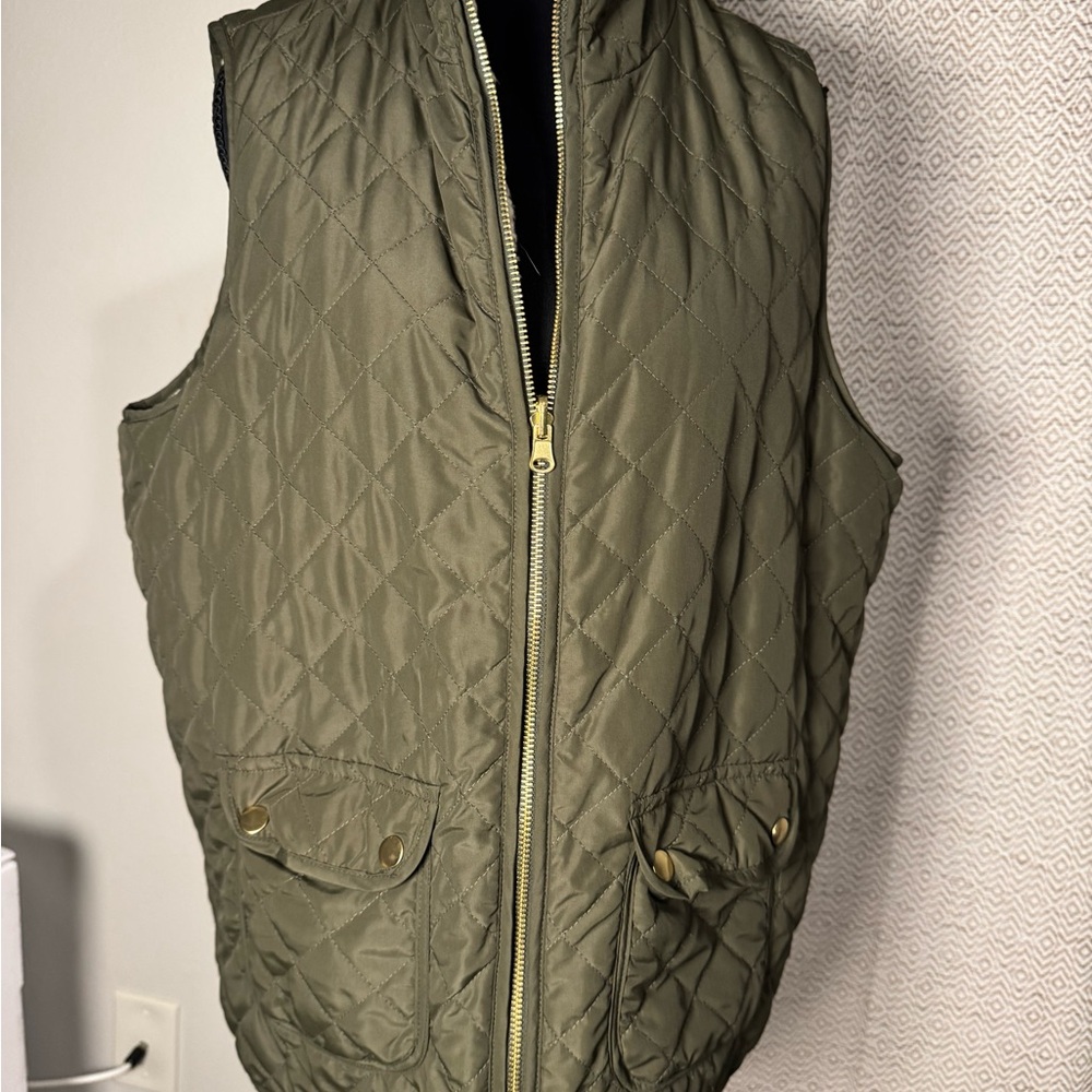 Olive Quilted Women’s Vest reversible